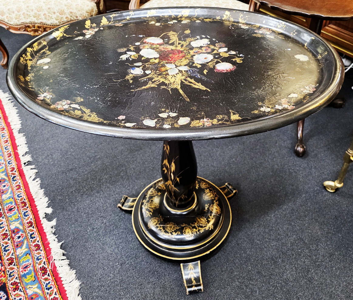 A fine Paper Mache Gueridon Table